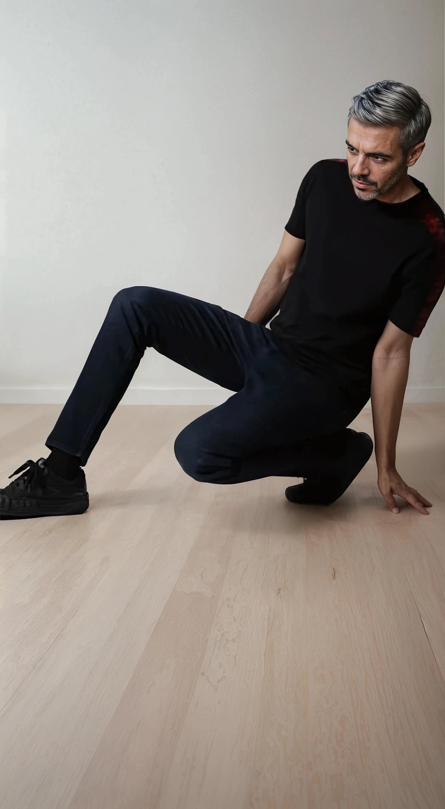 tumman siniset farkut